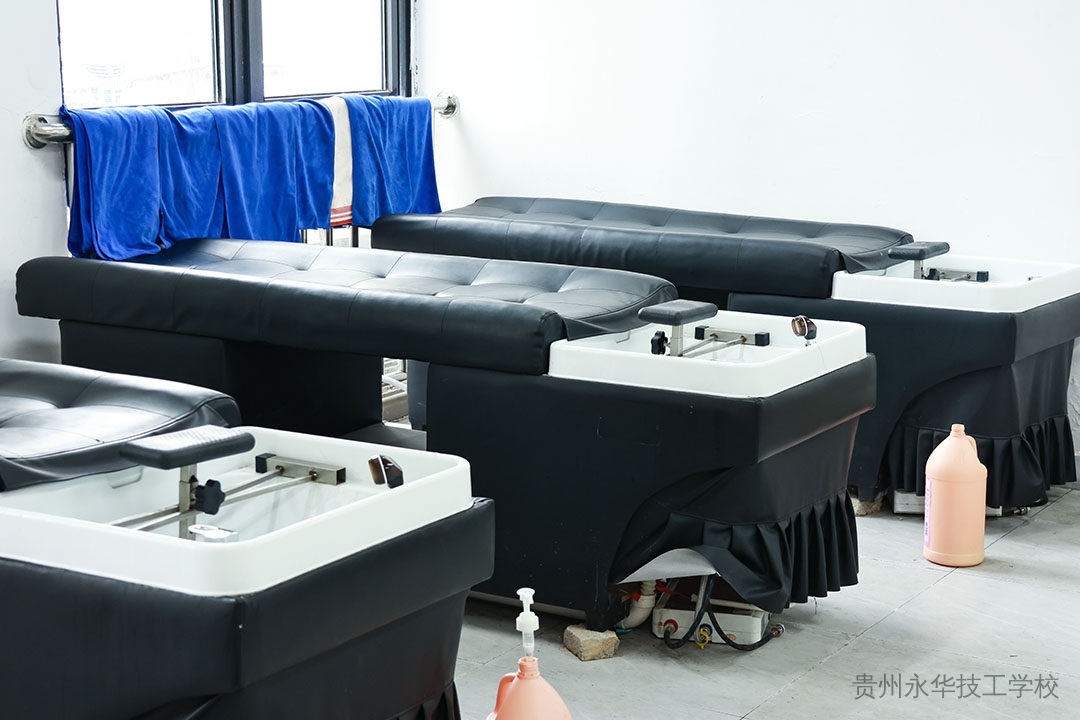 美容美发与造型实训设施