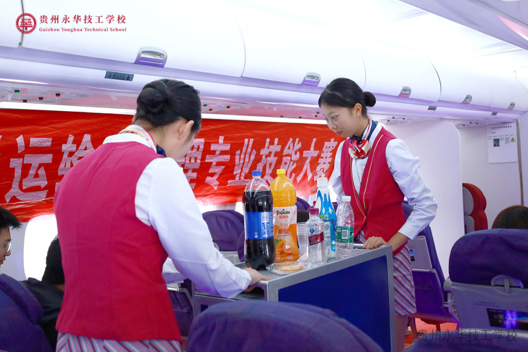 人民锐评：以技立身，人人皆可成才