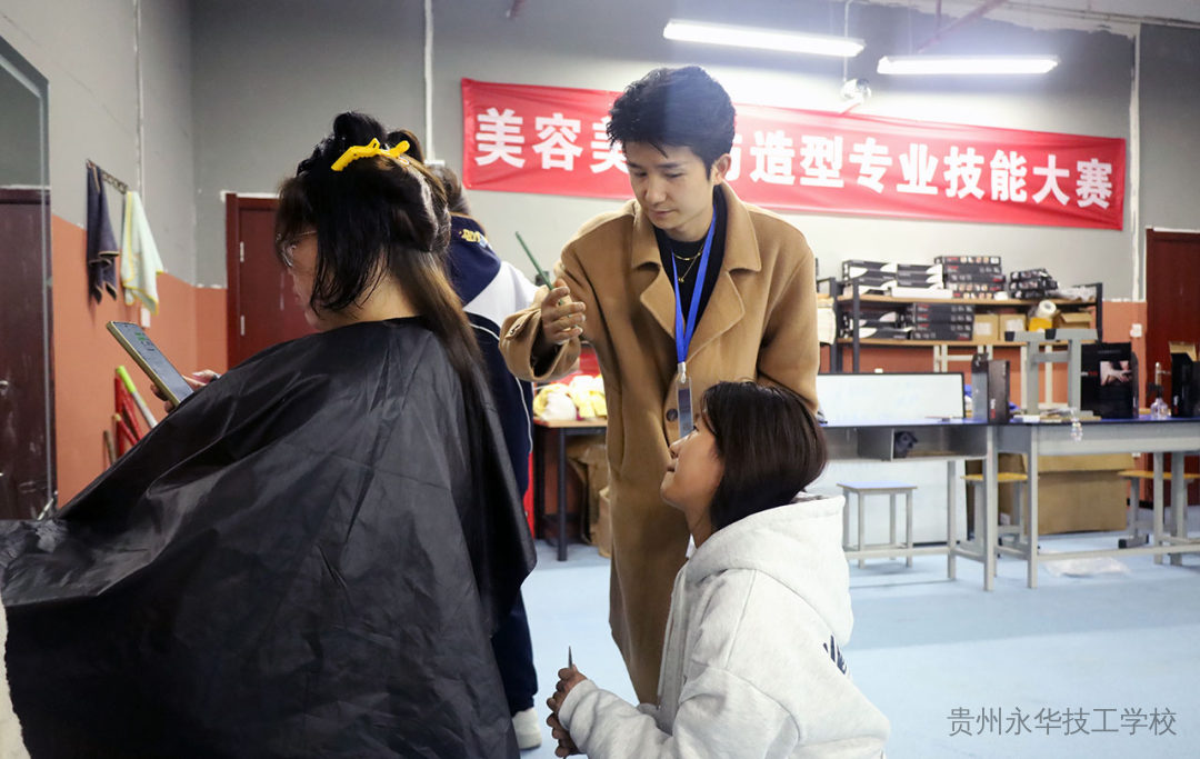 大学毕业生 “回炉” 读技校：是浪费资源，还是明智选择？
